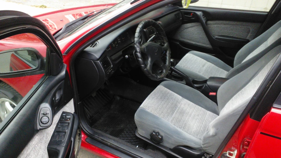 Toyota Carina E Червона Каріша 5