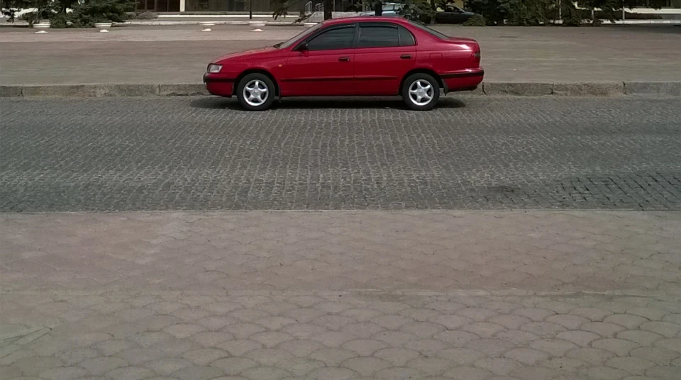 Toyota Carina E Краснуха 3