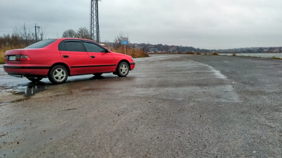 Toyota Carina E Краснуха 5