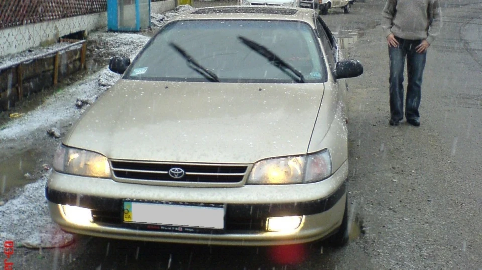 Toyota Carina E моє золотце