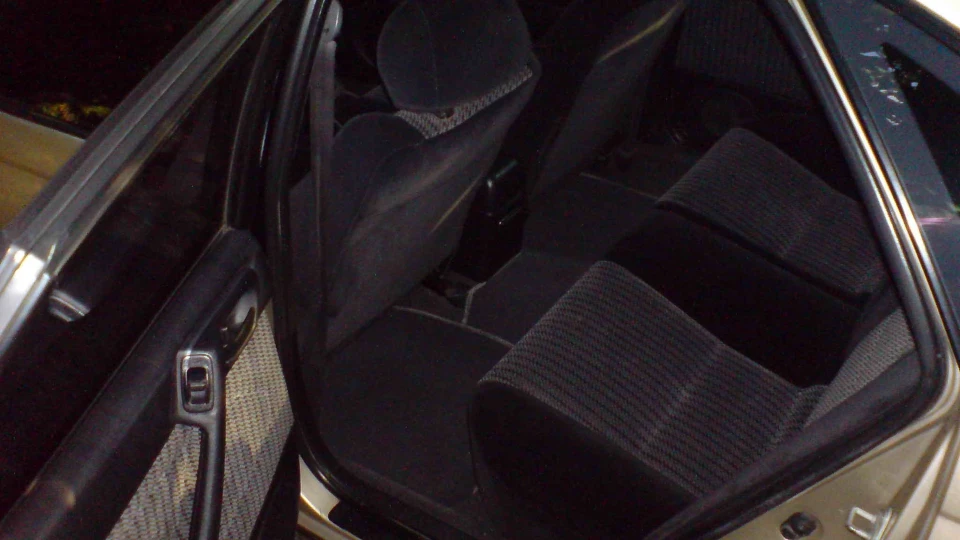 Toyota Carina E моє золотце 4