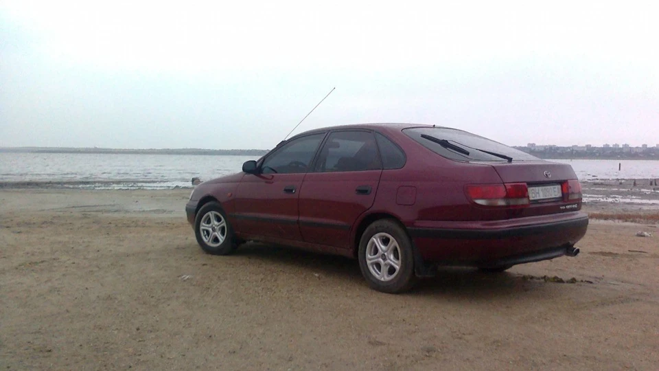 Toyota Carina E Rеd 4a-fe LB 3