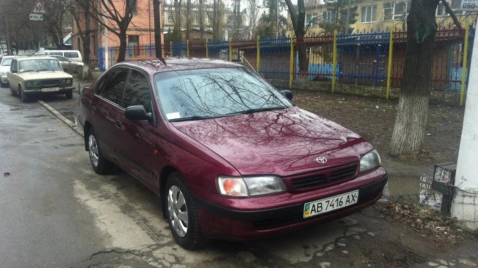 Toyota Carina E RED ARROW 2
