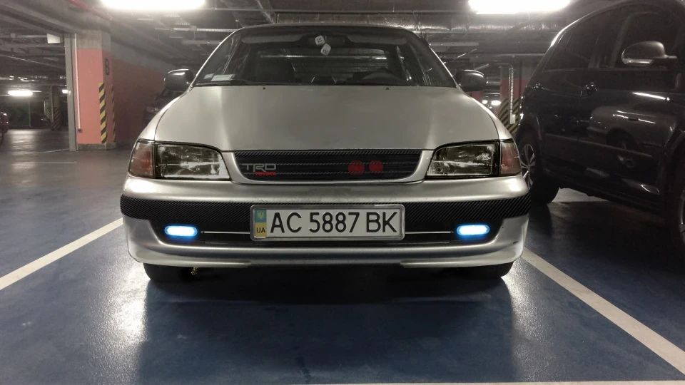 Toyota Carina E TopGray 2
