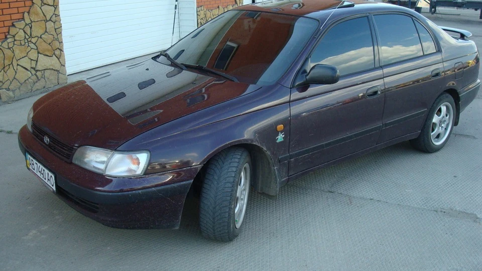 Toyota Carina E YOTA 3