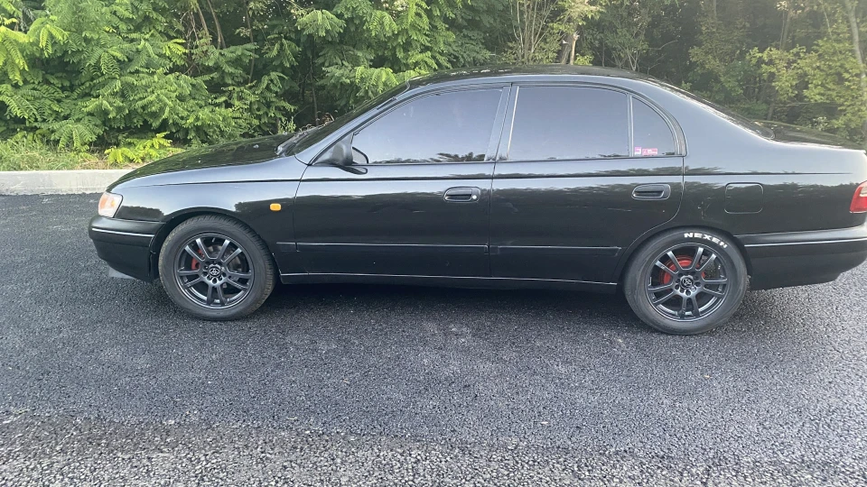 Toyota Carina E YOTOTA 2