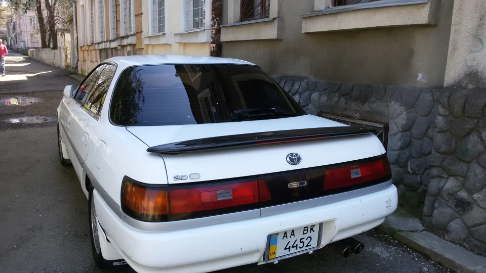 Toyota Carina ED 2