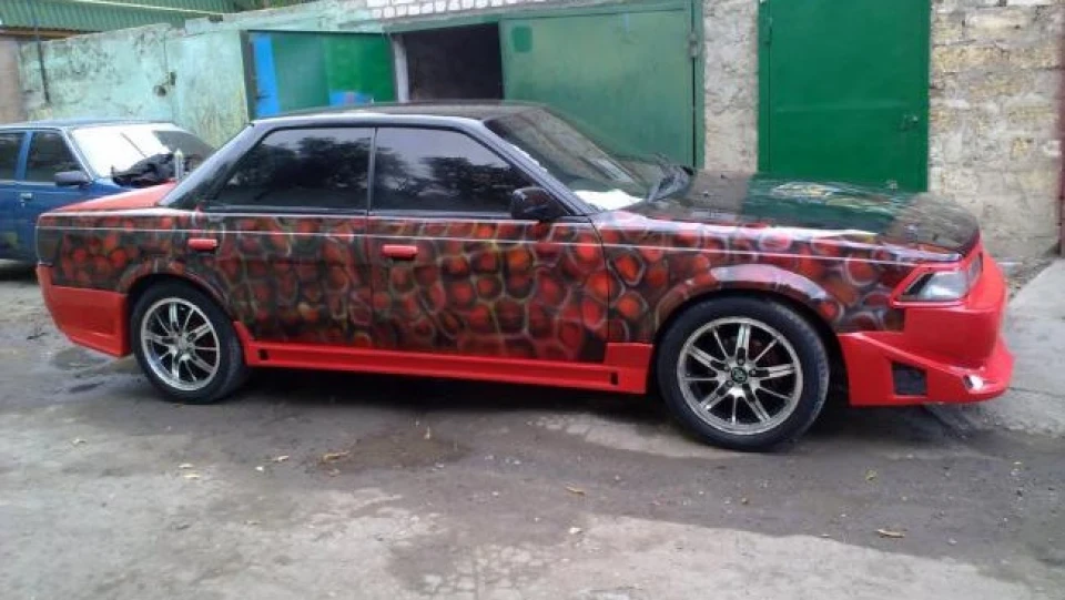 Toyota Carina ED аерографія 2
