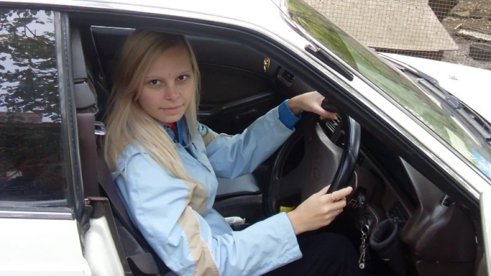 Toyota Carina ED біленька 2