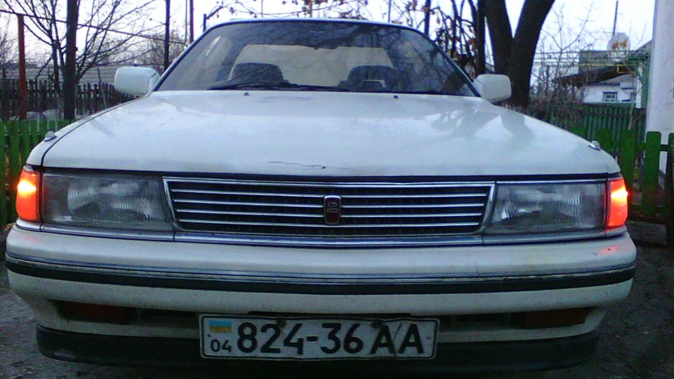 Toyota Carina ED Біленька 2