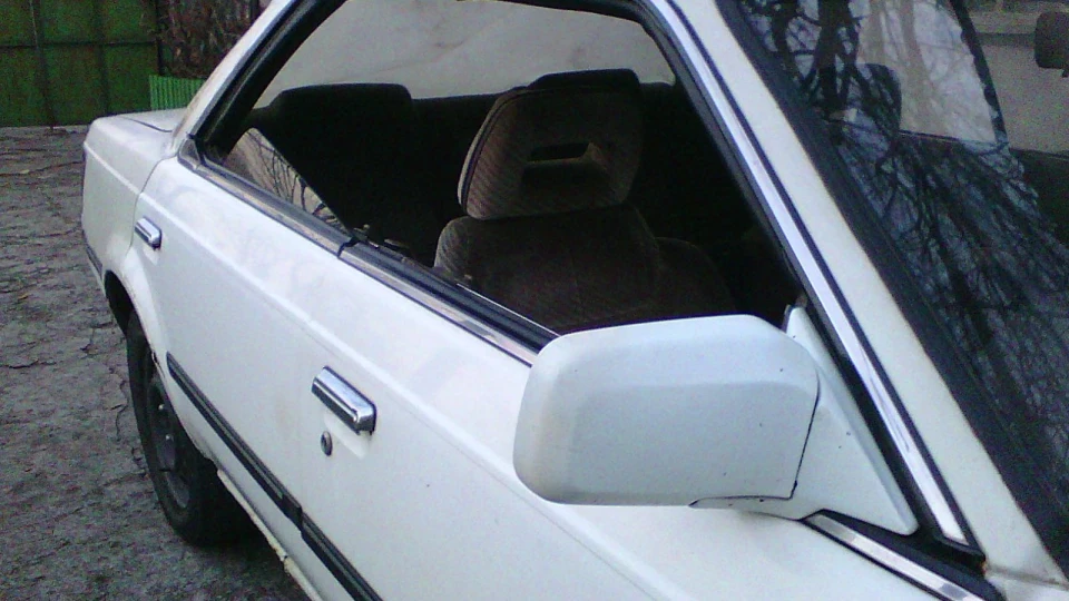 Toyota Carina ED Біленька 4
