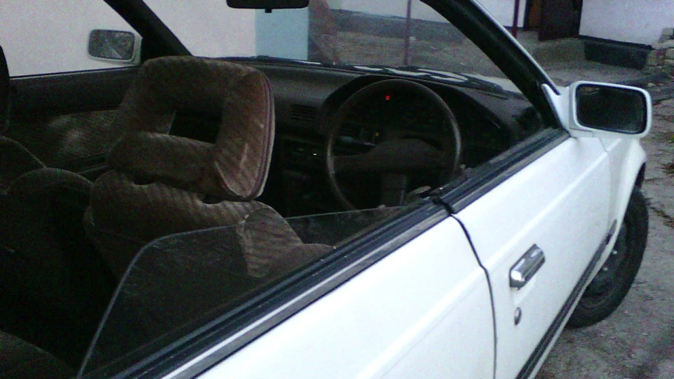 Toyota Carina ED Біленька 5