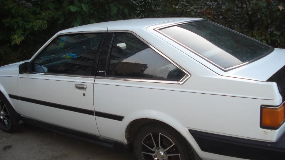 Toyota Carina 3