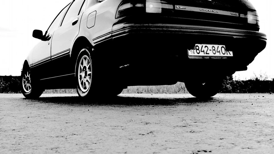 Toyota Carina 5