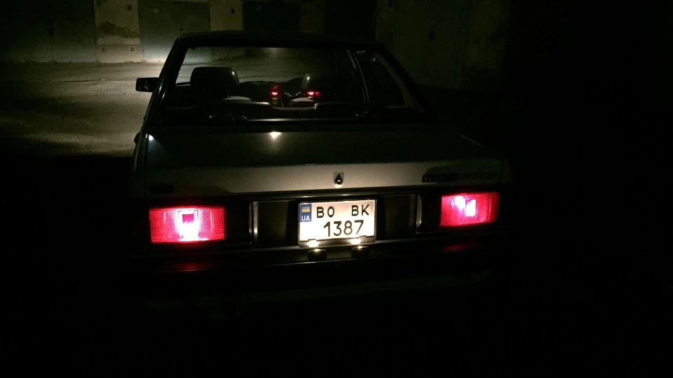 Toyota Carina 4