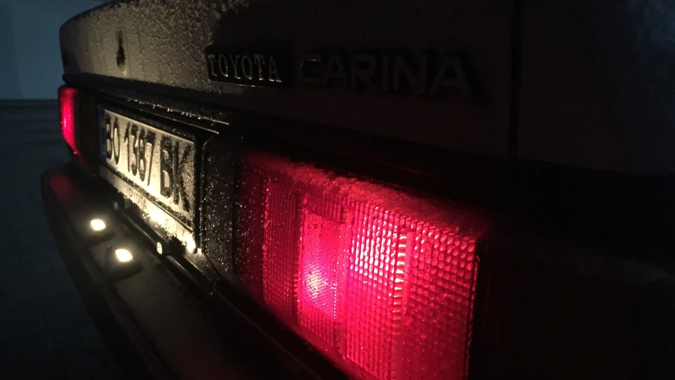Toyota Carina 5