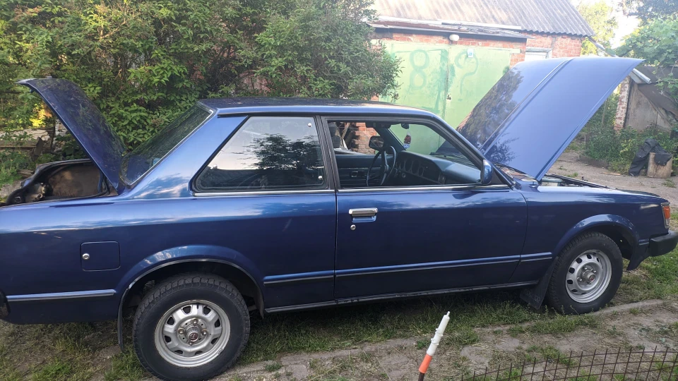 Toyota Carina 2 door sedan(European) 3