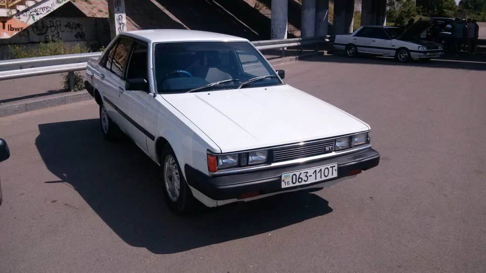 Toyota Carina 3A-U T50 5