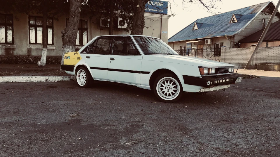 Toyota Carina FRANKИNШTEЙN - KARИNAÂ