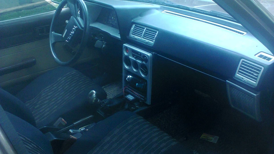 Toyota Carina блискавка 5