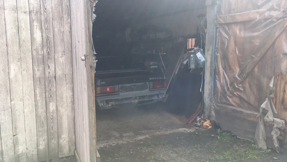 Toyota Carina V8 Marrakesh Brown 5