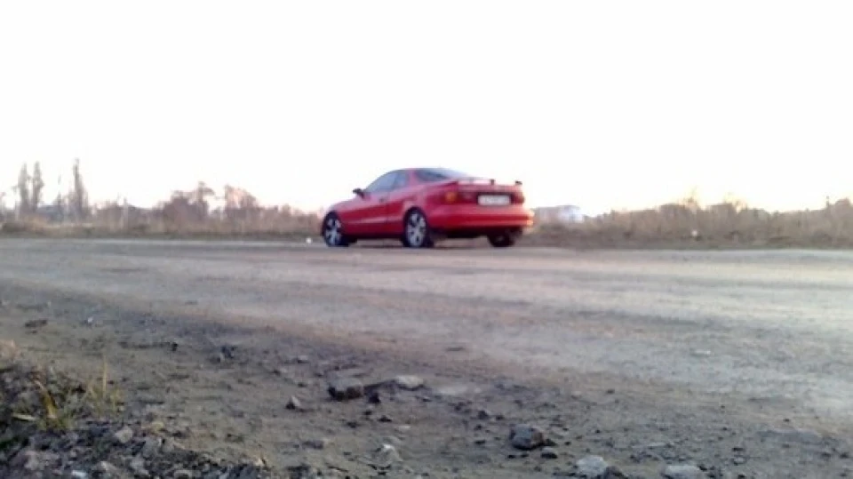 Toyota Celica Червона Улюблена Перша 2
