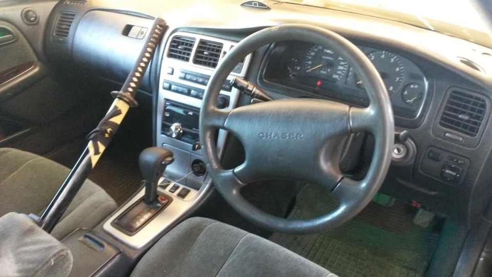Toyota Chaser 2.5 літра бадьорого ЧАЮ