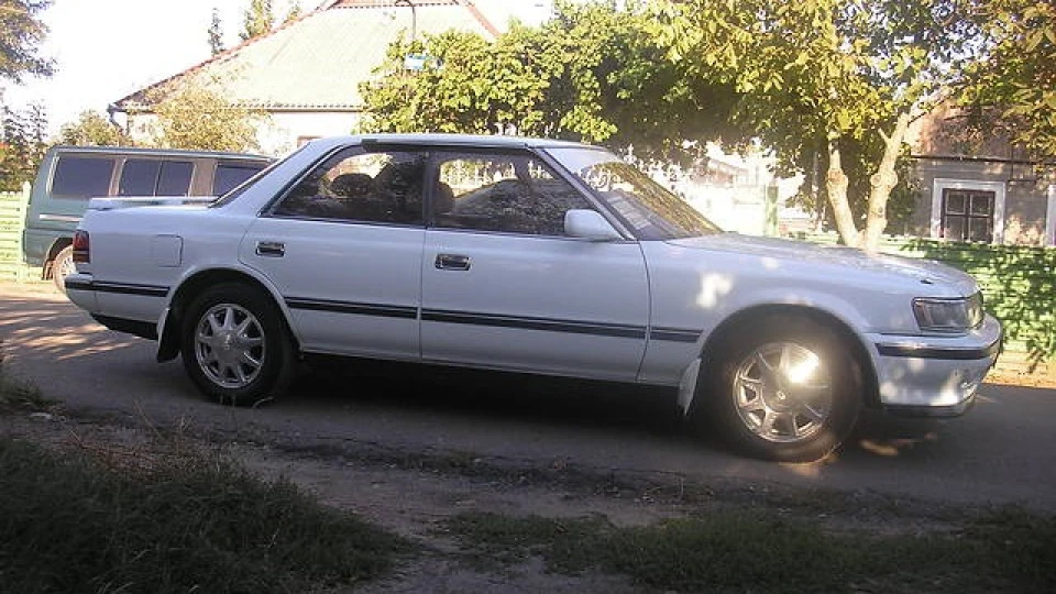 Toyota Chaser Білий чай 2