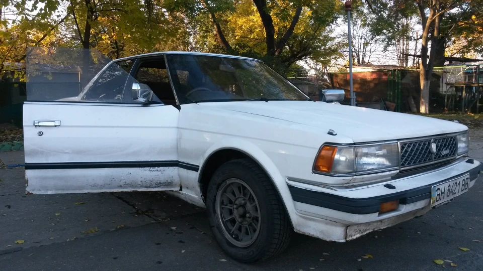 Toyota Chaser GX-71 Чорною