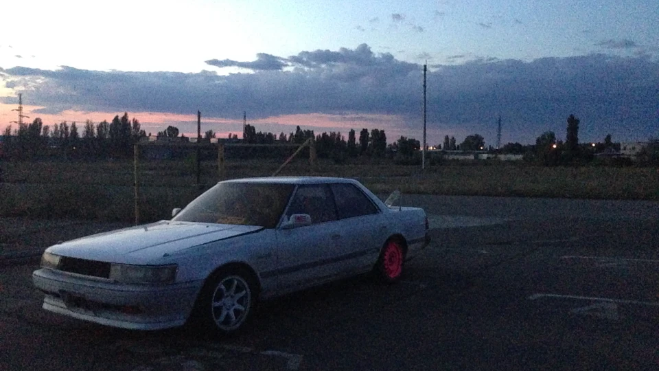 Розкішний дрифтовий проект Toyota Chaser 4