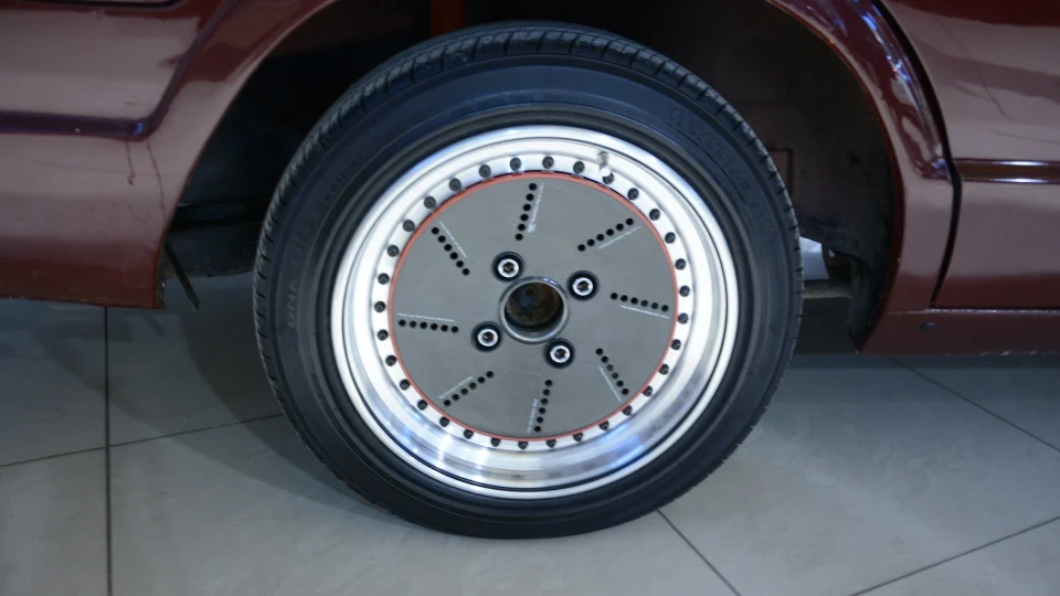 Toyota Chaser RAYS 3