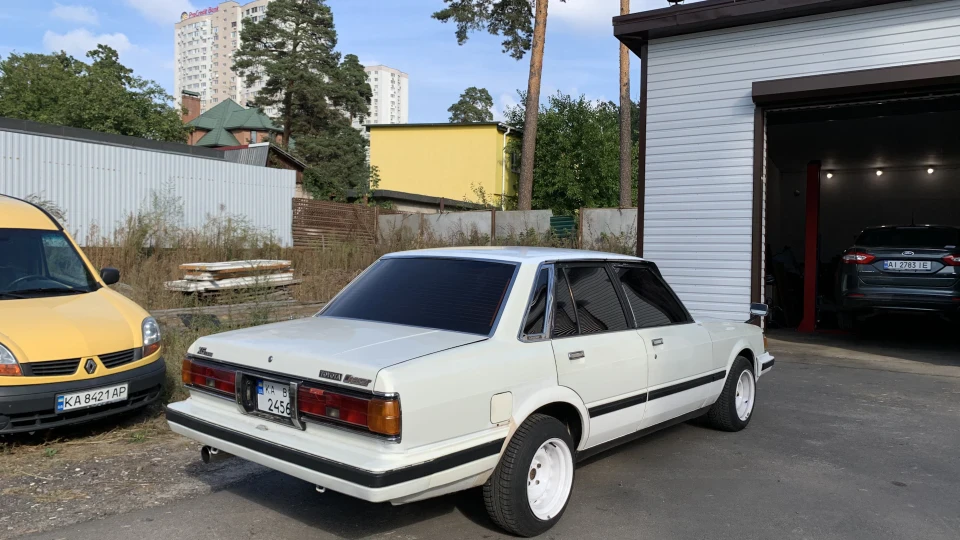 Toyota Chaser sx60 3