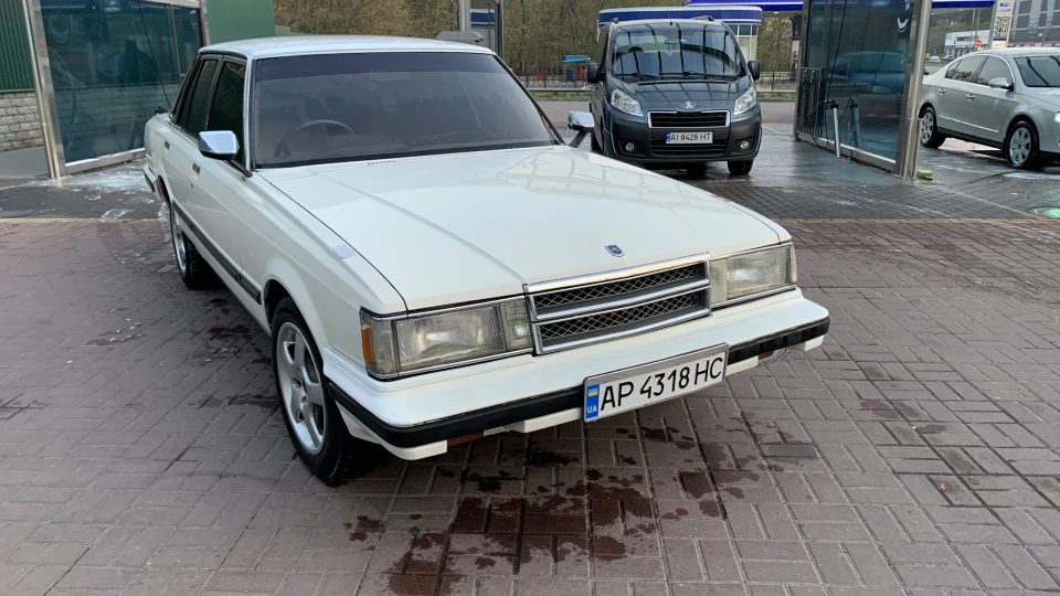Toyota Chaser sx60 4