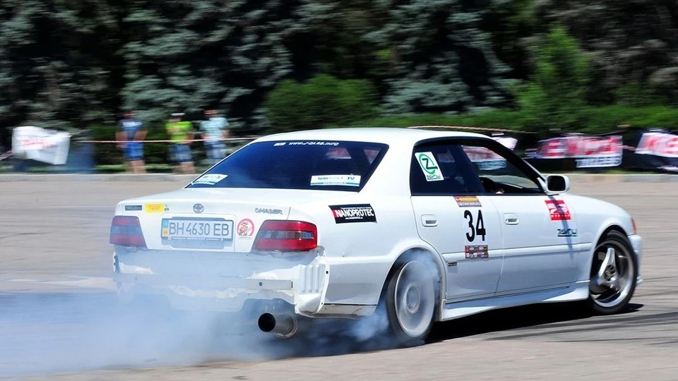 Toyota Chaser Tourer V TRD Sport R154