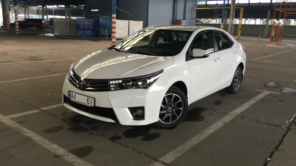 Toyota Corolla 2
