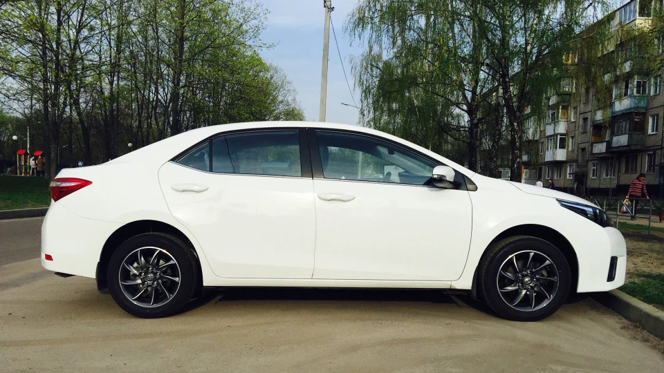 Toyota Corolla 4