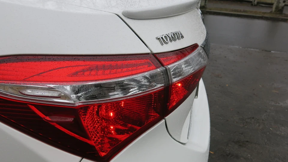 Toyota Corolla 2