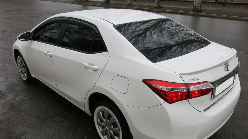 Toyota Corolla 4