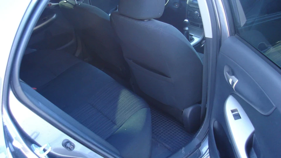 Toyota Corolla 2