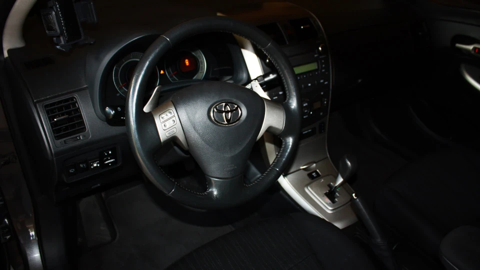 Toyota Corolla 2