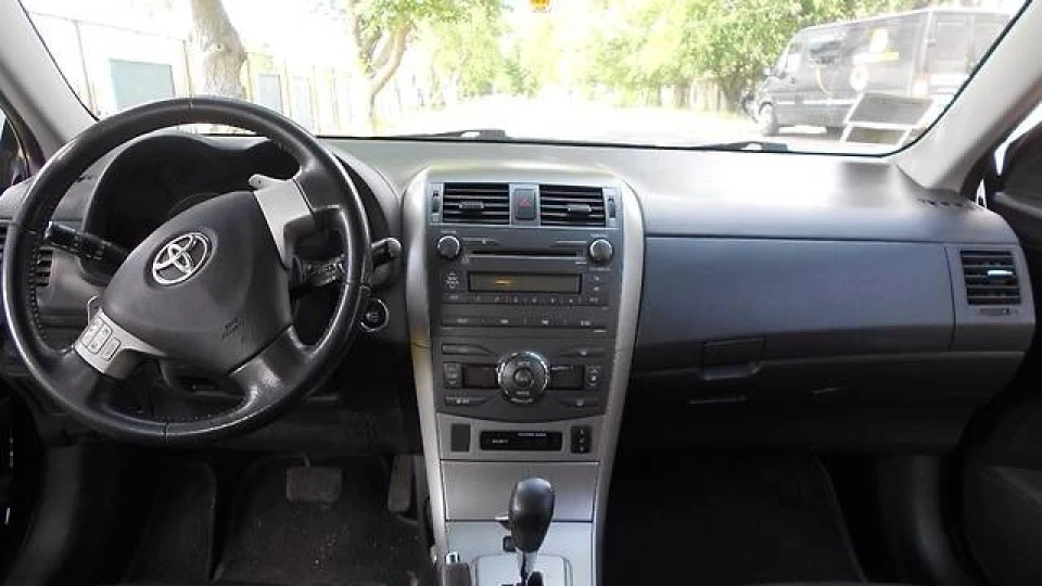 Toyota Corolla 4