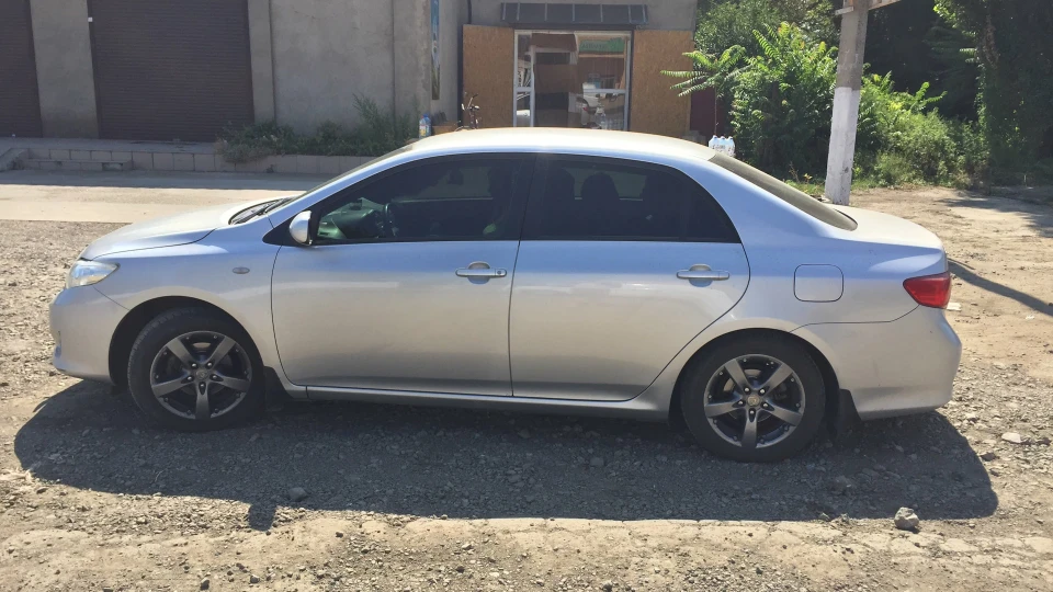 Toyota Corolla 2