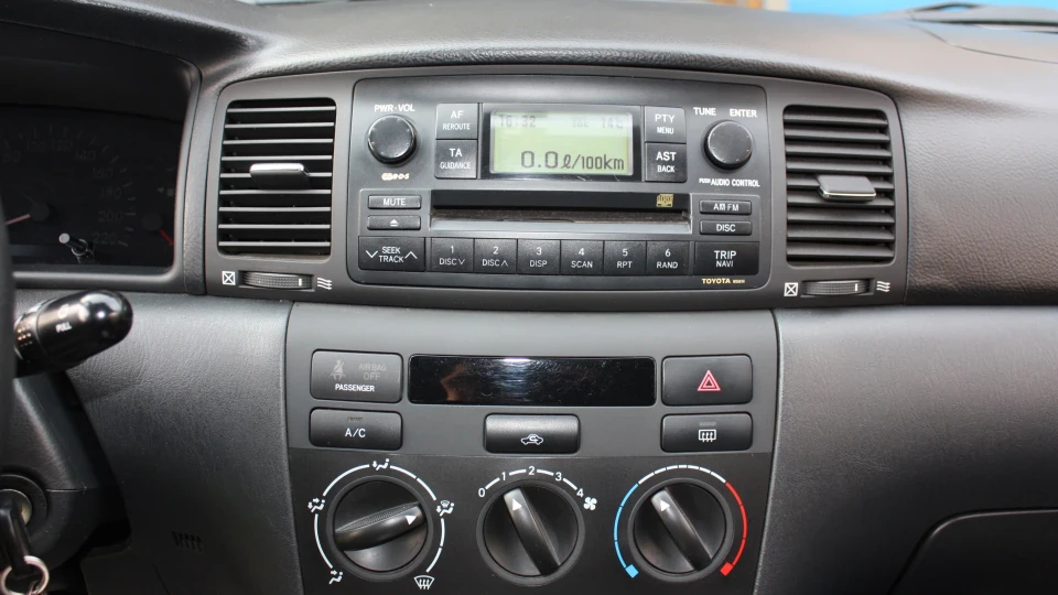 Toyota Corolla 4