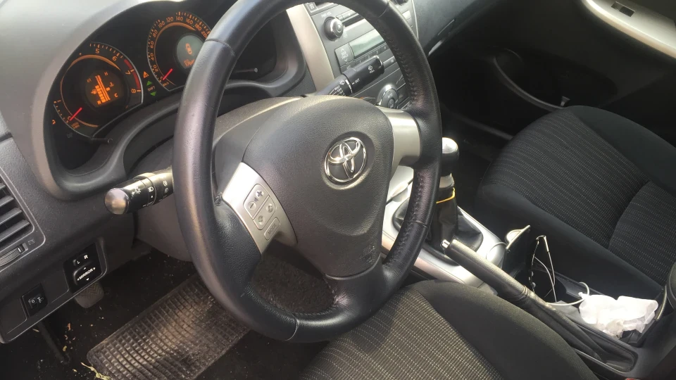 Toyota Corolla 2