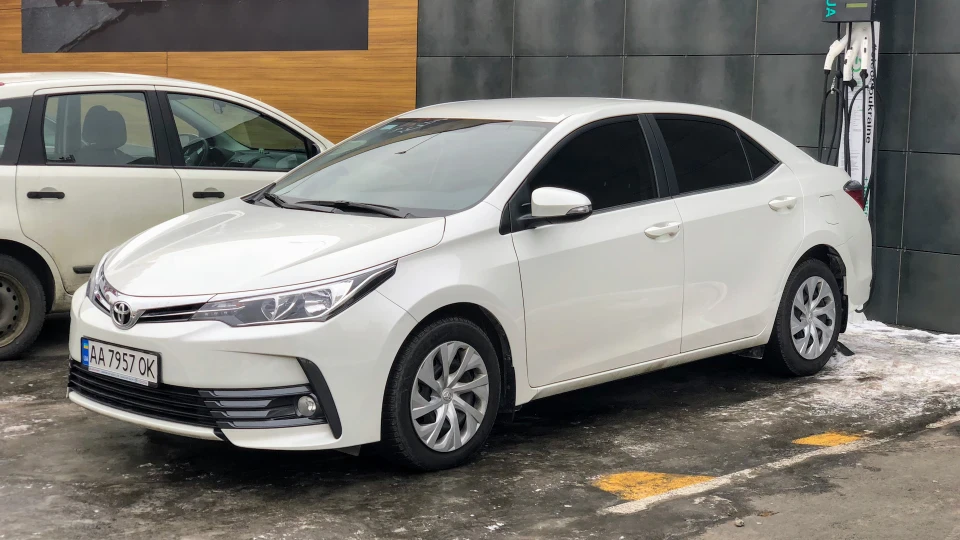 Toyota Corolla 2