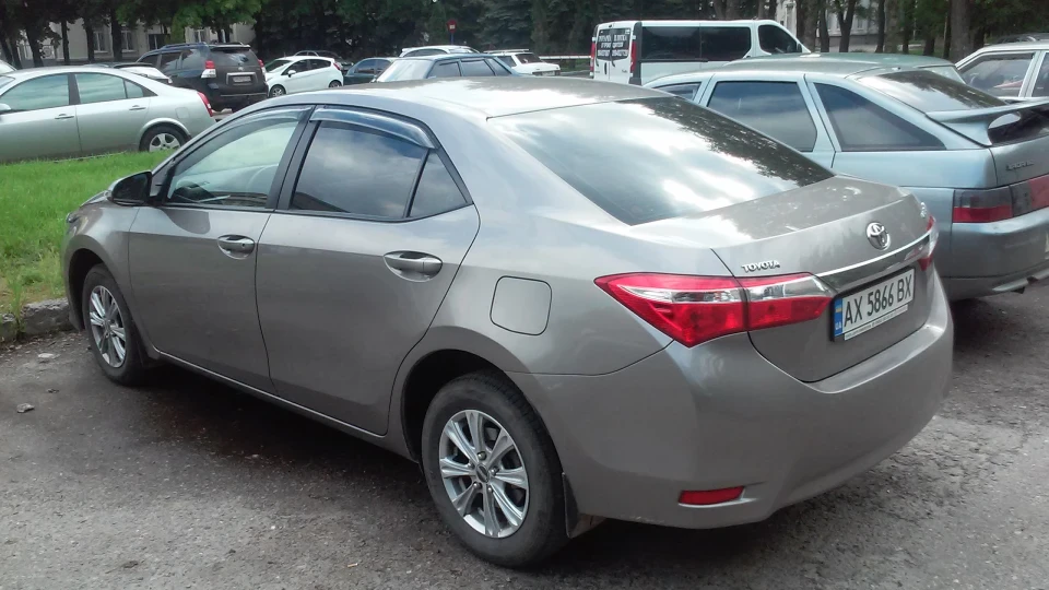Toyota Corolla 2