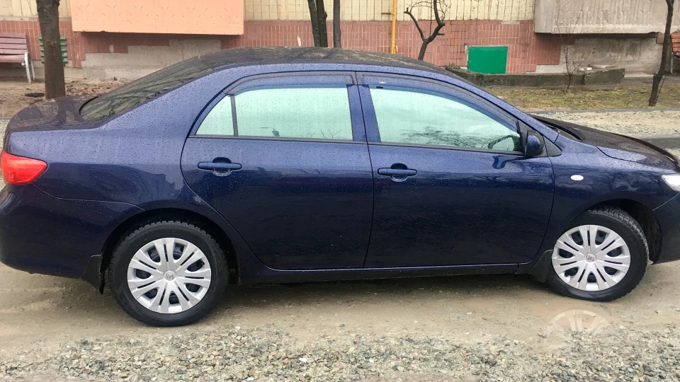 Toyota Corolla 4