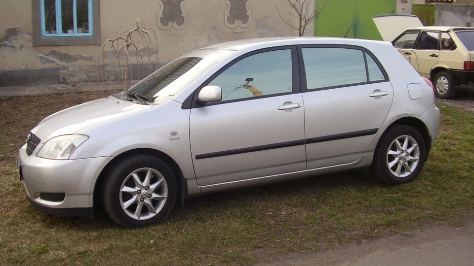 Toyota Corolla 2