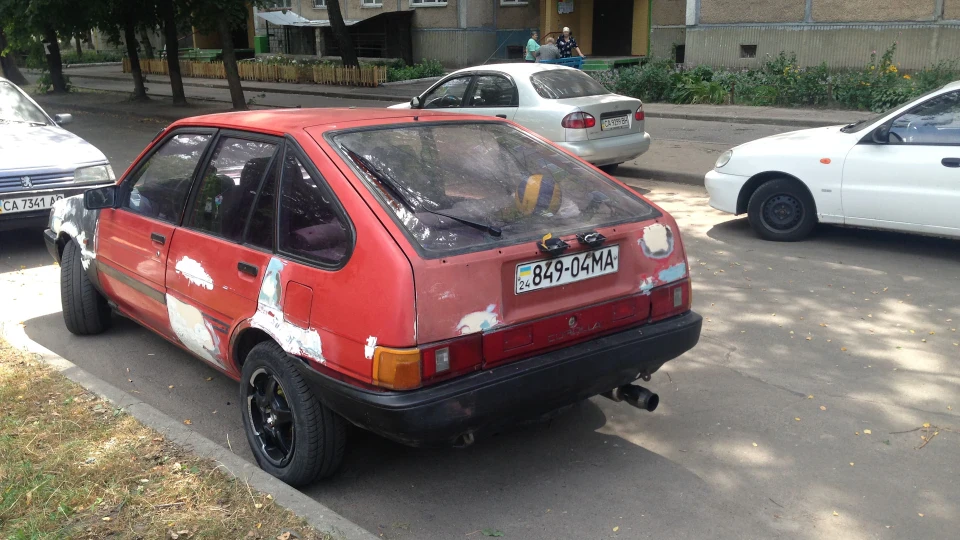 Toyota Corolla 1.3 2 е 3