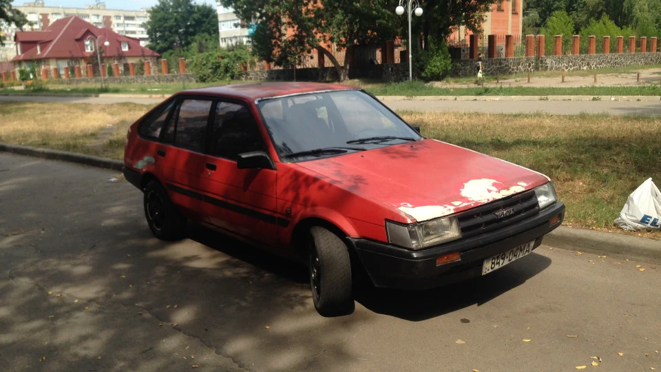 Toyota Corolla 1.3 2 е 4